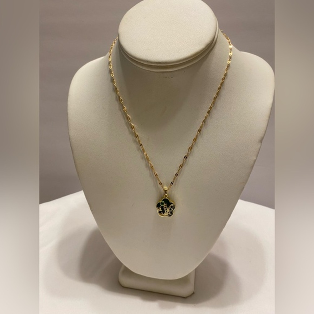 FAMILY SHIVE STATEMENT NECKLACE